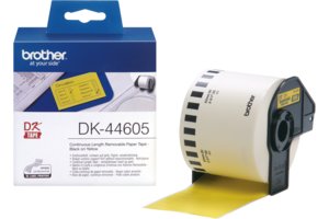Rolă continuă pentru etichete detașabile originală Brother DK-44605 – negru pe galben, lățimea de 62mm